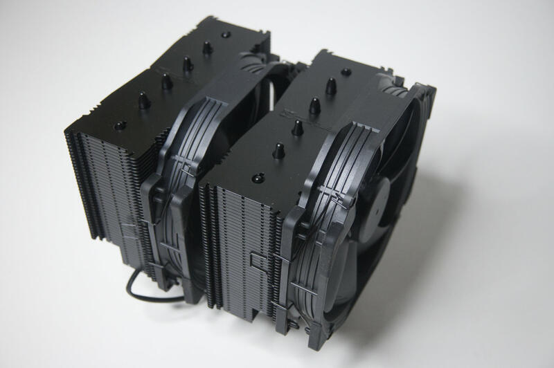 Noctua NH-D15 chromax.black top