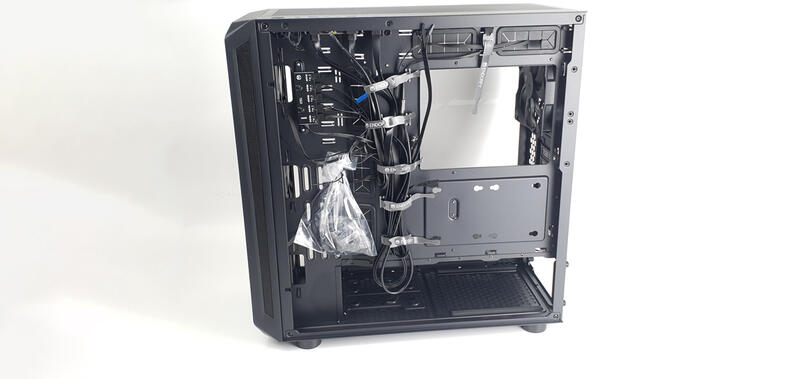 Endorfy_Arx_700_Air-bild05_1 Endorfy_Arx_700_Air-bild05_1