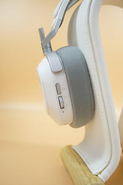 Corsair HS80 MAX Knöpfe