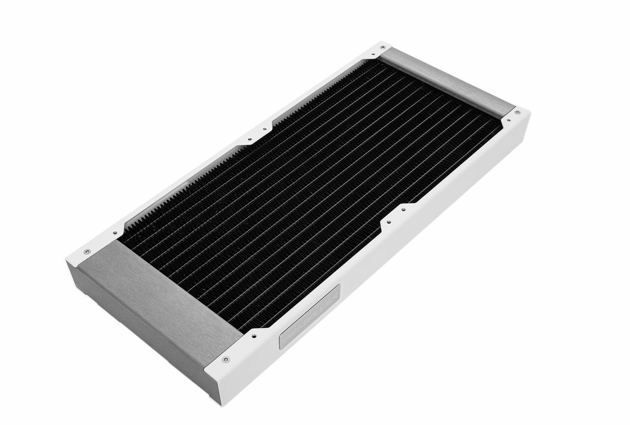 WATERCOOL HEATKILLER RAD   Bild © WATERCOOL