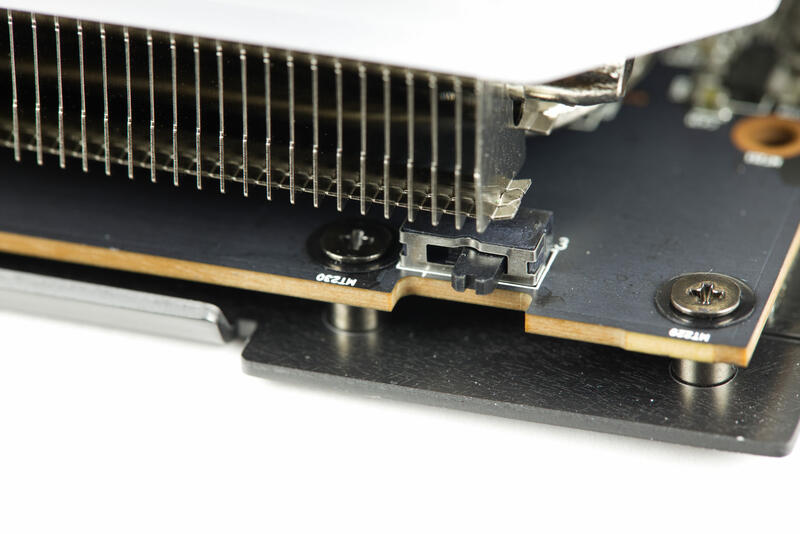 PowerColor Radeon RX 7800 XT RedDevil BIOS-Switch PowerColor Radeon RX 7800 XT RedDevil BIOS-Switch