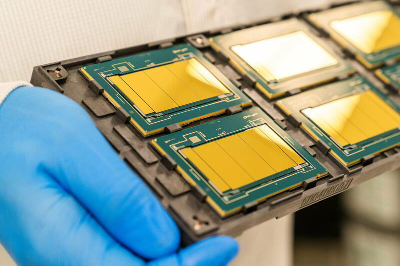 Intel kombiniert Meteor Lake-Prozessor mit LPDDR5X-7500-RAM Intel kombiniert Meteor Lake-Prozessor mit LPDDR5X-7500-RAM