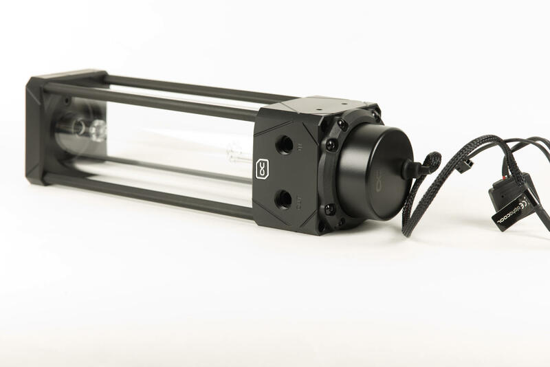 Alphacool Core Hurrican 360mm XT45 HardTube Ausgleichsbehälter Alphacool Core Hurrican 360mm XT45 HardTube Ausgleichsbehälter