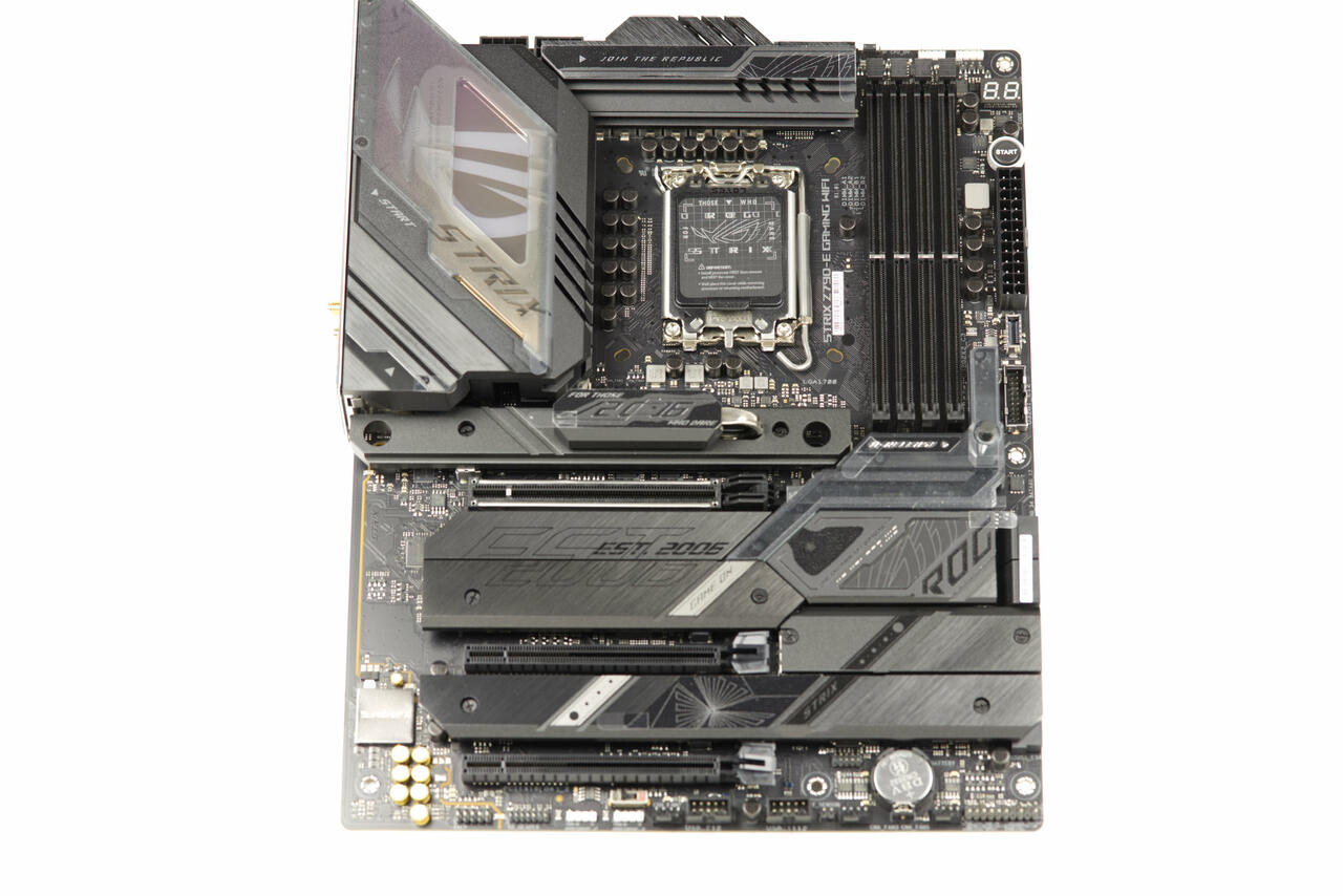 ASUS ROG Strix Z790-E Gaming Wifi  Bild © PCMasters.de