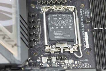 Intel Z890-Motherboards werden mit Thunderbolt 4 erscheinen