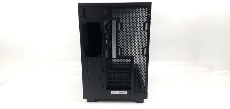 NZXT_H6_FLOW_RGB-Bild04 NZXT_H6_FLOW_RGB-Bild04