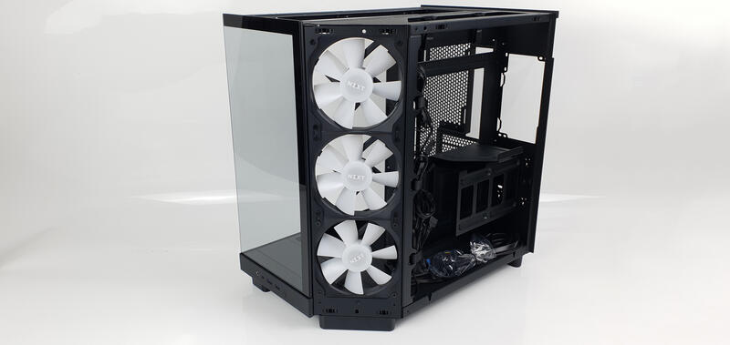 NZXT_H6_FLOW_RGB-Bild06_1 NZXT_H6_FLOW_RGB-Bild06_1