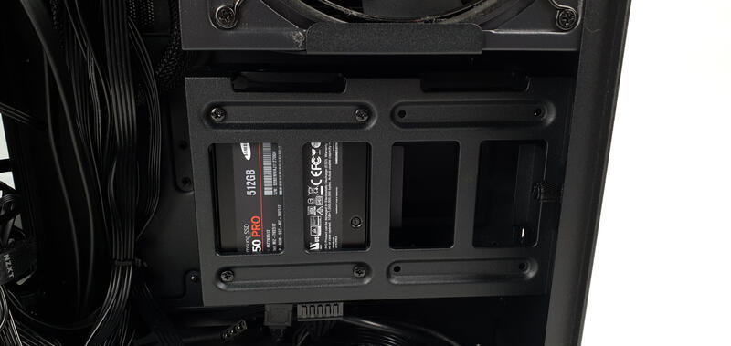 NZXT_H6_FLOW_RGB-Bild09_3 NZXT_H6_FLOW_RGB-Bild09_3