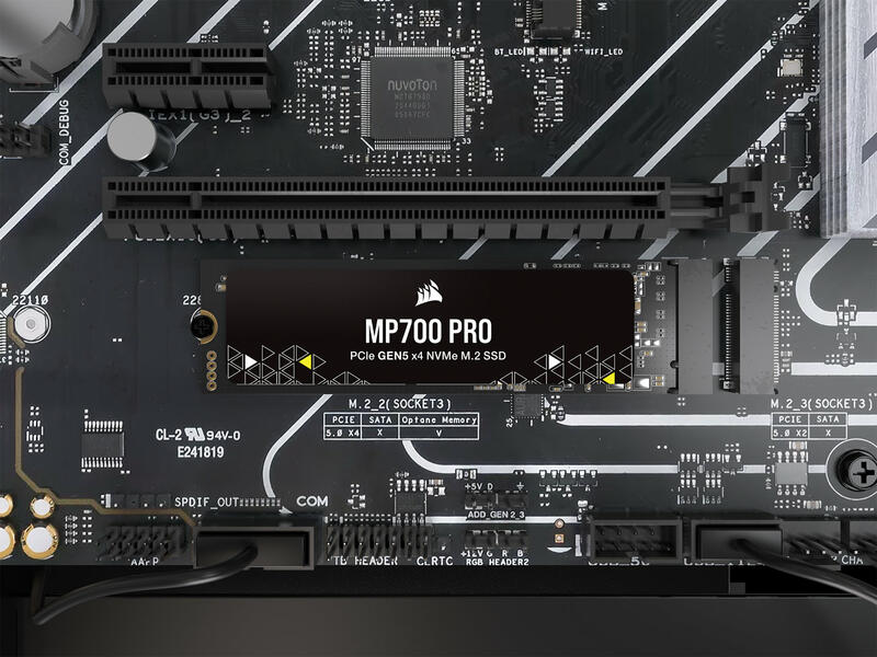 CORSAIR MP700 PRO CORSAIR MP700 PRO