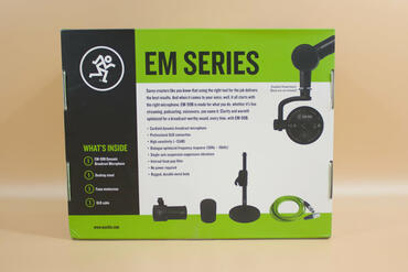 Mackie EM-99B Verpackung