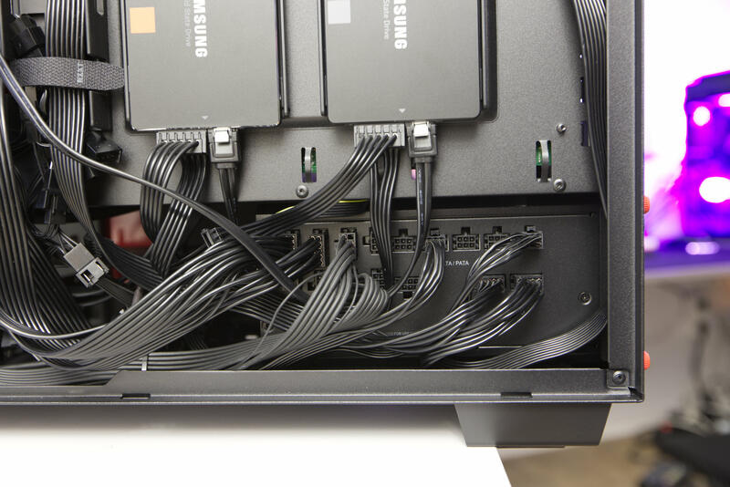 Corsair RM1000x Shift Kabel-Management vereinfacht Corsair RM1000x Shift Kabel-Management vereinfacht