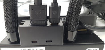 ICUE-LINK-H150i-LCD_Bild08_2