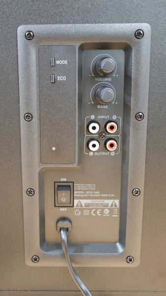 Genesis Helium 610 BT Anschlüsse Genesis Helium 610 BT Anschlüsse