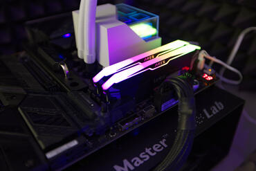 Lexar ARES RGB 32 GB DDR5-6400-Kit 