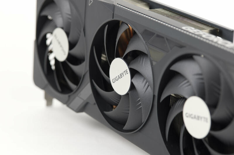 GIGABYTE GeForce RTX 4080 SUPER Windforce V2 16G - Design GIGABYTE GeForce RTX 4080 SUPER Windforce V2 16G - Design