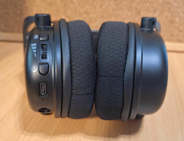 Lioncast LX80 Anschlüsse