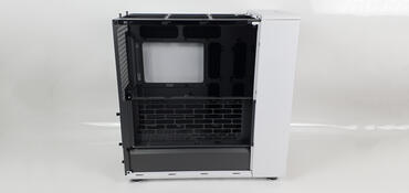 Fractal Design North XL - Seite geöffnet