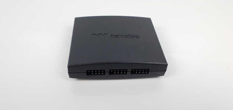 Thermaltake TOUGHLIQUID Ultra 420 RGB - Thermaltake Pacific Lumi Plus Oberseite
