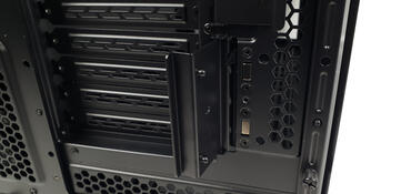 Lian Li O11 Dynamic EVO XL - Zierblende hinten offen