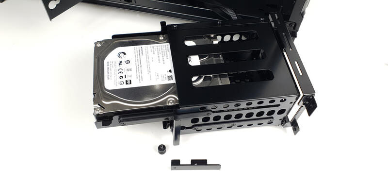 Lian Li O11 Dynamic EVO XL - HDD-Käfig Verbaut Lian Li O11 Dynamic EVO XL - HDD-Käfig Verbaut