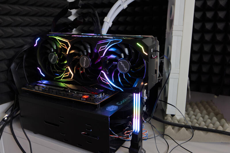 KFA2 GeForce RTX 4080 SUPER SG ARGB 3 KFA2 GeForce RTX 4080 SUPER SG ARGB 3