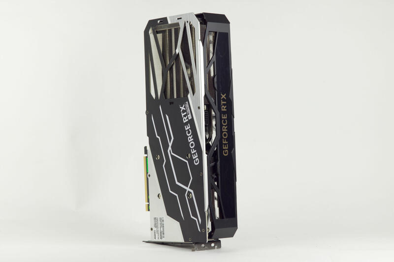 KFA2 GeForce RTX 4080 SUPER SG Kühler 2 KFA2 GeForce RTX 4080 SUPER SG Kühler 2