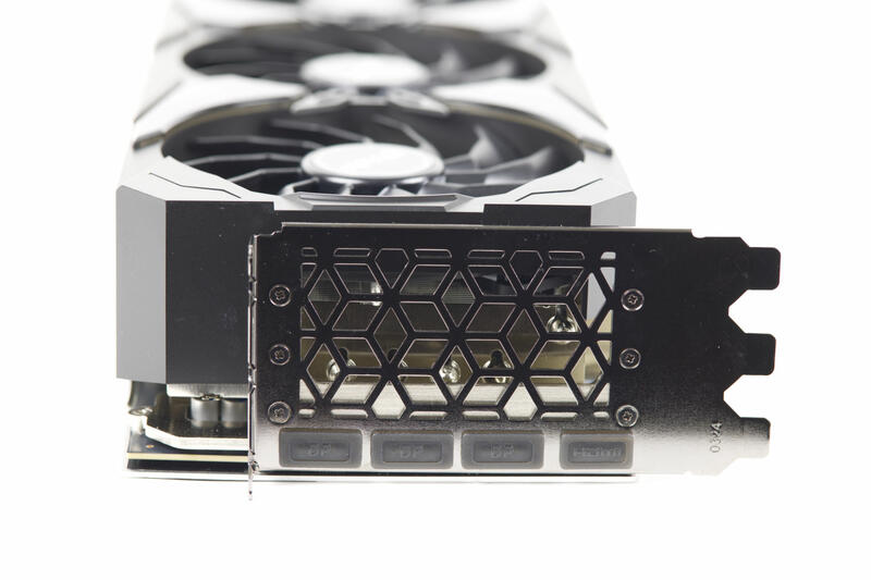 KFA2 GeForce RTX 4080 SUPER SG Anschlüsse KFA2 GeForce RTX 4080 SUPER SG Anschlüsse