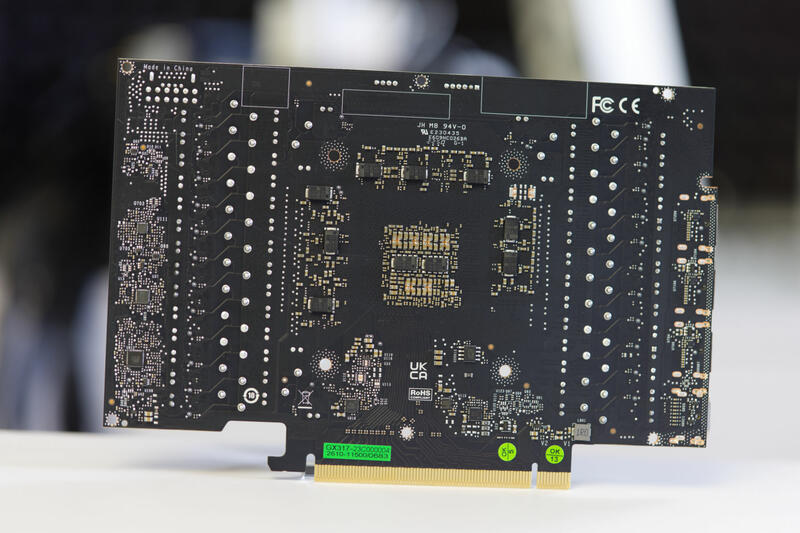 KFA2 GeForce RTX 4080 SUPER SG PCB-Rückseite KFA2 GeForce RTX 4080 SUPER SG PCB-Rückseite