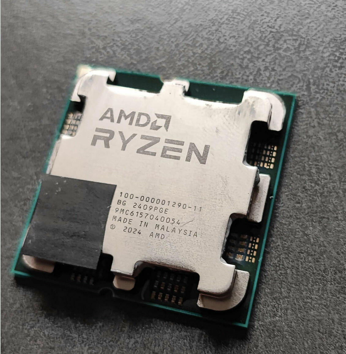 Ryzen 9000: Fotos der Granite Ridge