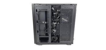 Sharkoon Rebel C70G RGB - Hardware Verbaut