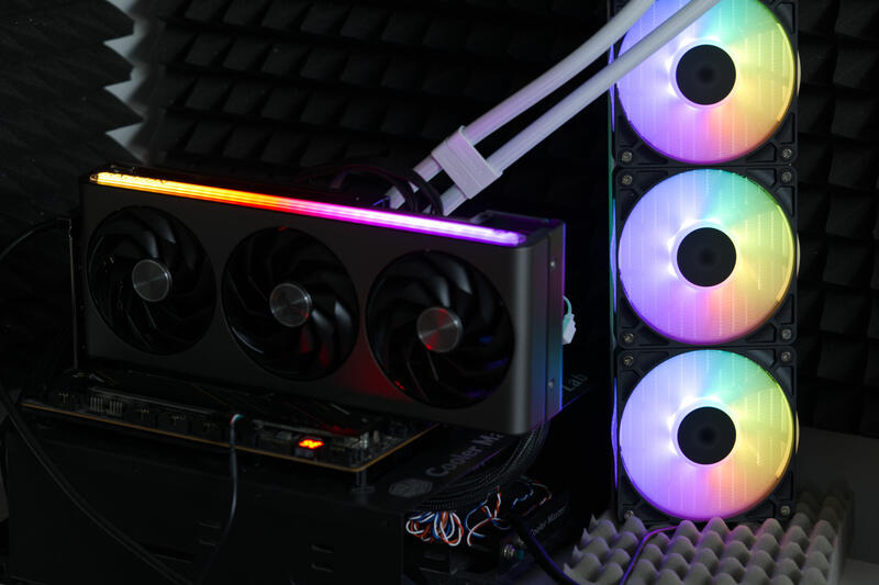 Corsair iCUE LINK RX120 RGB verbaut Corsair iCUE LINK RX120 RGB verbaut