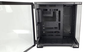 Corsair 6500X - linke Seite geöffnet