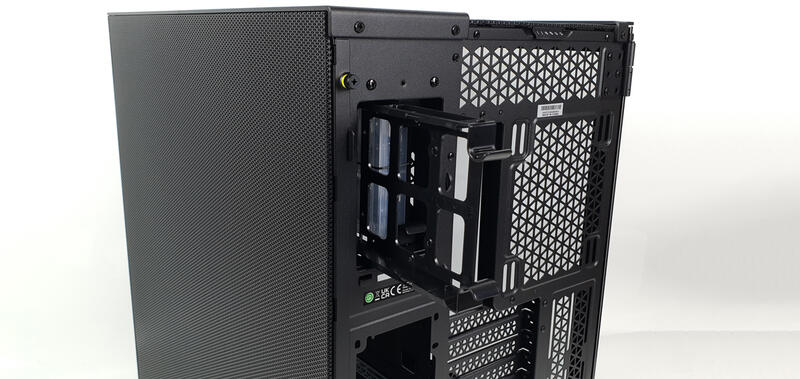 Corsair 6500X - HDD-Bay