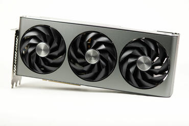 Sapphire Radeon RX 7700 XT Nitro+ Grafikkarte