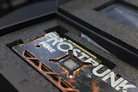 Sapphire Radeon RX 7700 XT Frostpunk 2 Detailshot
