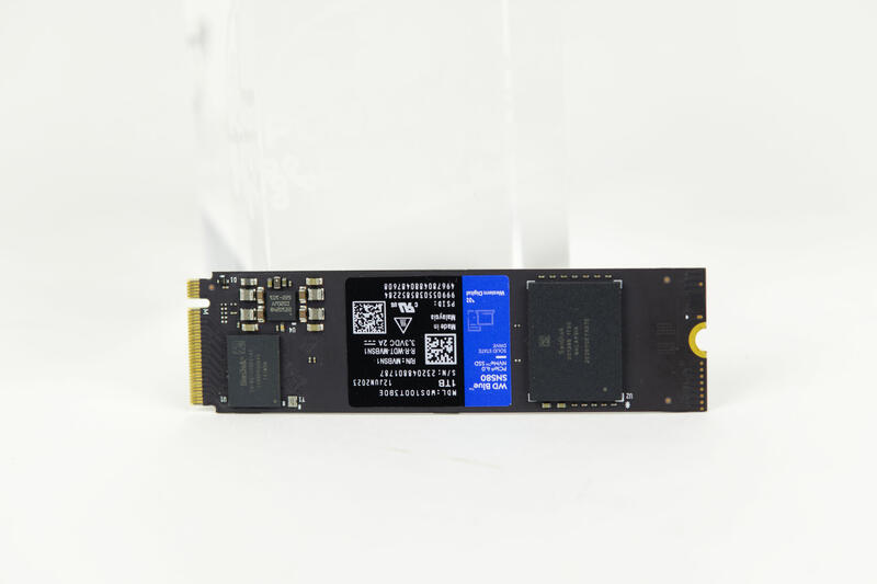 Western Digital WD_BLUE SN580 SSD Western Digital WD_BLUE SN580 SSD