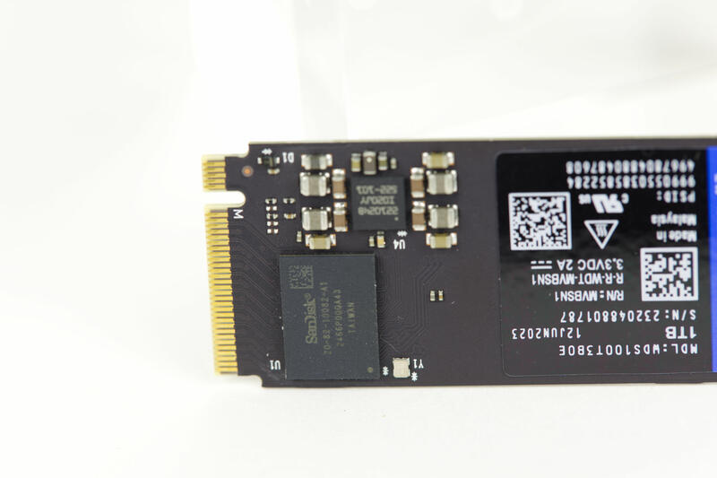 Western Digital WD_BLUE SN580 Sandisk-Controller-20-82-10082-A1 Western Digital WD_BLUE SN580 Sandisk-Controller-20-82-10082-A1