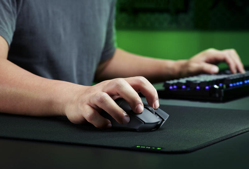 Razer DeathAdder V3 HyperSpeed Razer DeathAdder V3 HyperSpeed
