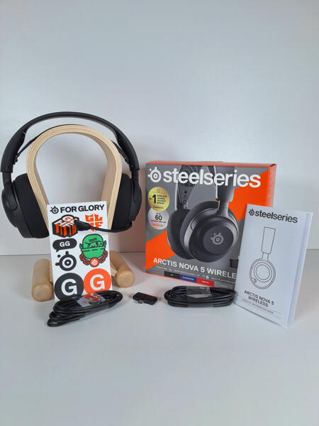 SteelSeries Arctis Nova 5 Wireless 010 - Gesamtes Set SteelSeries Arctis Nova 5 Wireless 010 - Gesamtes Set