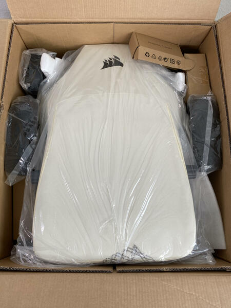 Corsair TC500 LUXE 004 Verpackungsinhalt