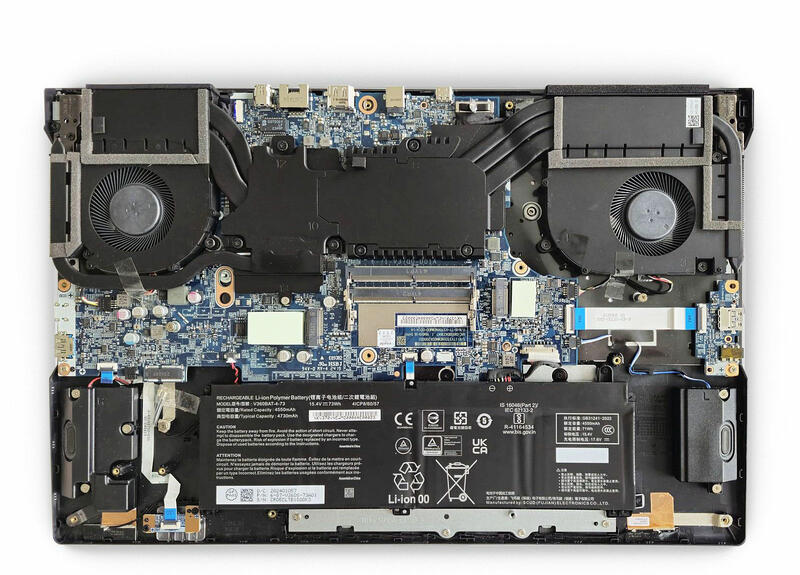 TUXEDO Gemini 17 Gen3 Innenaufbau TUXEDO Gemini 17 Gen3 Innenaufbau