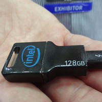Intel mit Thunderbolt 2 & schnellstem Speicherstick der Welt