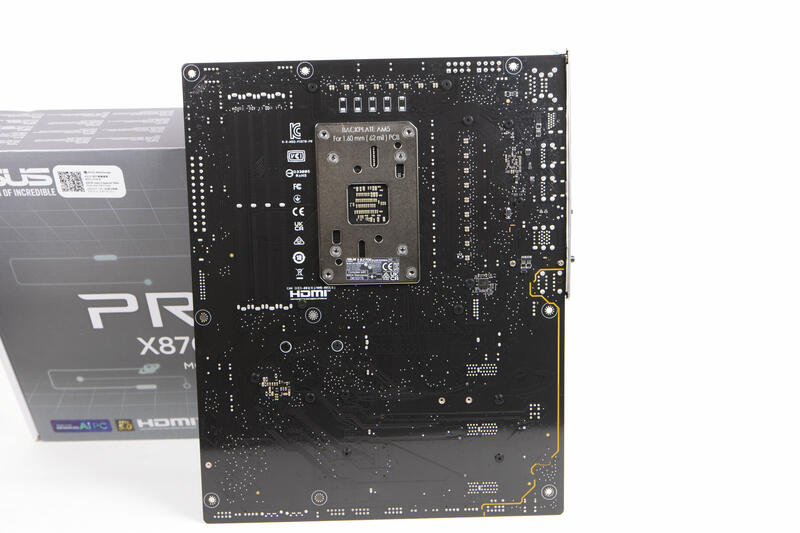 ASUS PRIME X870 P WIFI Rückseite ASUS PRIME X870 P WIFI Rückseite