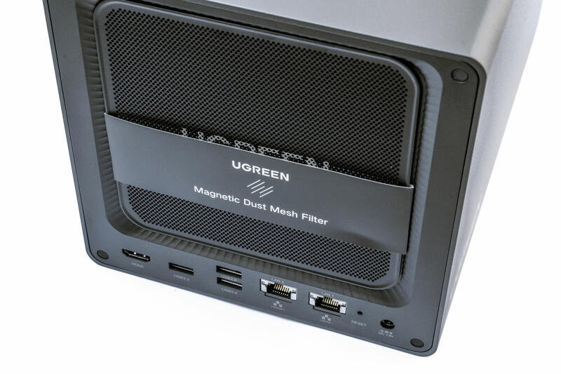 Ugreen DXP4800 Plus Rückseite 2 Ugreen DXP4800 Plus Rückseite 2