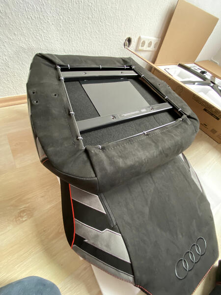 Quersus VAOS.3 Audi 013 Sitz auf Rückenlehne Quersus VAOS.3 Audi 013 Sitz auf Rückenlehne