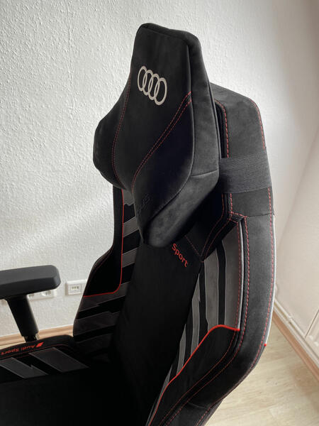 Quersus VAOS.3 Audi 043 Stuhl Model 06 Quersus VAOS.3 Audi 043 Stuhl Model 06