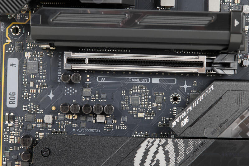 ASUS ROG Strix Z890 F Gaming WIFI PCIe 5 Anschluss ASUS ROG Strix Z890 F Gaming WIFI PCIe 5 Anschluss