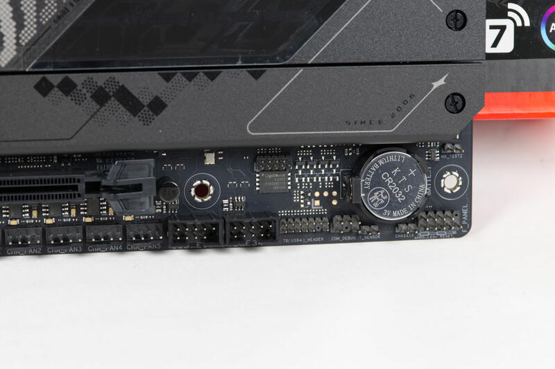 ASUS ROG Strix Z890 F Gaming WIFI Headerpins unten ASUS ROG Strix Z890 F Gaming WIFI Headerpins unten