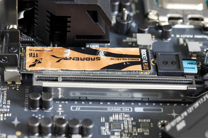 ASUS ROG Strix Z890 F Gaming WIFI NVMe im ersten SLot ASUS ROG Strix Z890 F Gaming WIFI NVMe im ersten SLot