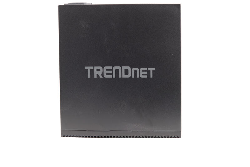 TRENDnet TL2 F7120 10GBE oben TRENDnet TL2 F7120 10GBE oben